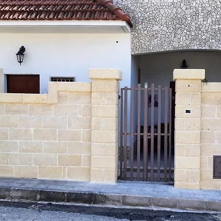 Lu Masunu לינה וארוחת בוקר